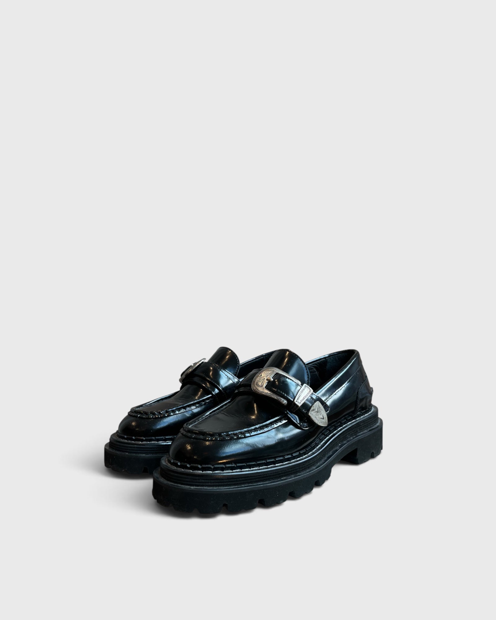 Loafers cuir noirs semelle crantée, Sandro