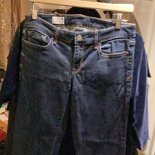 Sexy boot jeans size 29 Gap