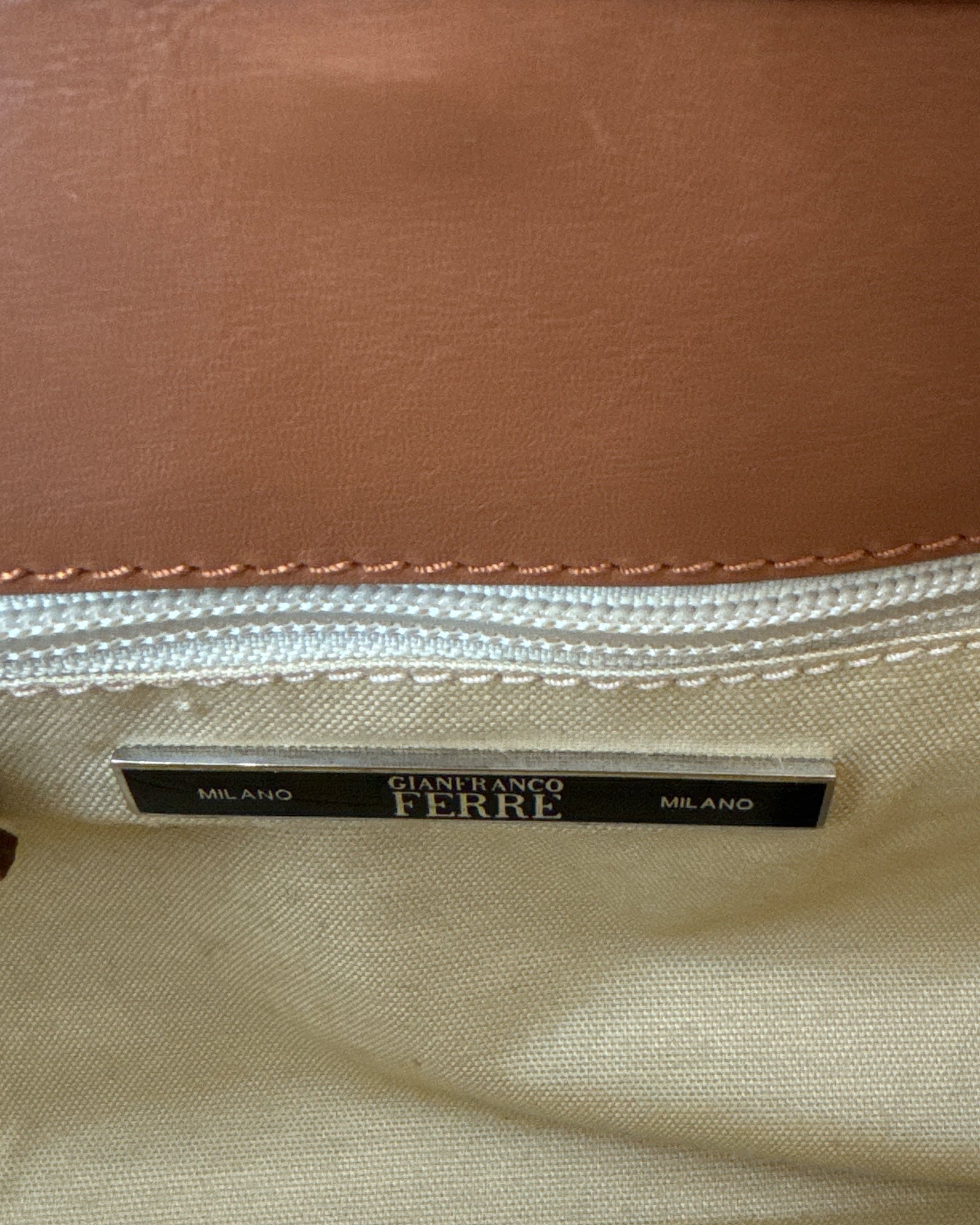 Sac vintage en toile beige et détails violets, Gianfranco Ferré