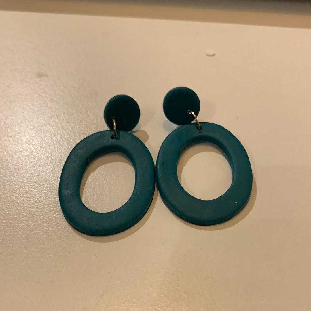Turquoise circle earring