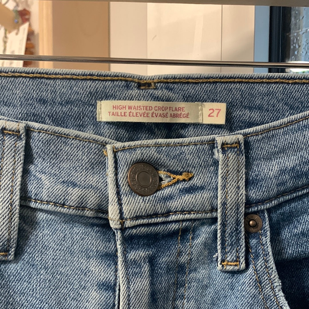Levis 27 abbreviated high waisted flared jeans