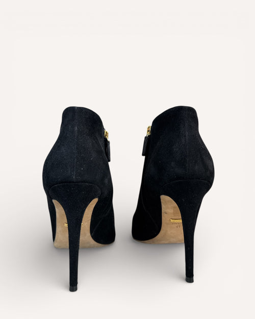 Gucci Black Suede Heels, 41