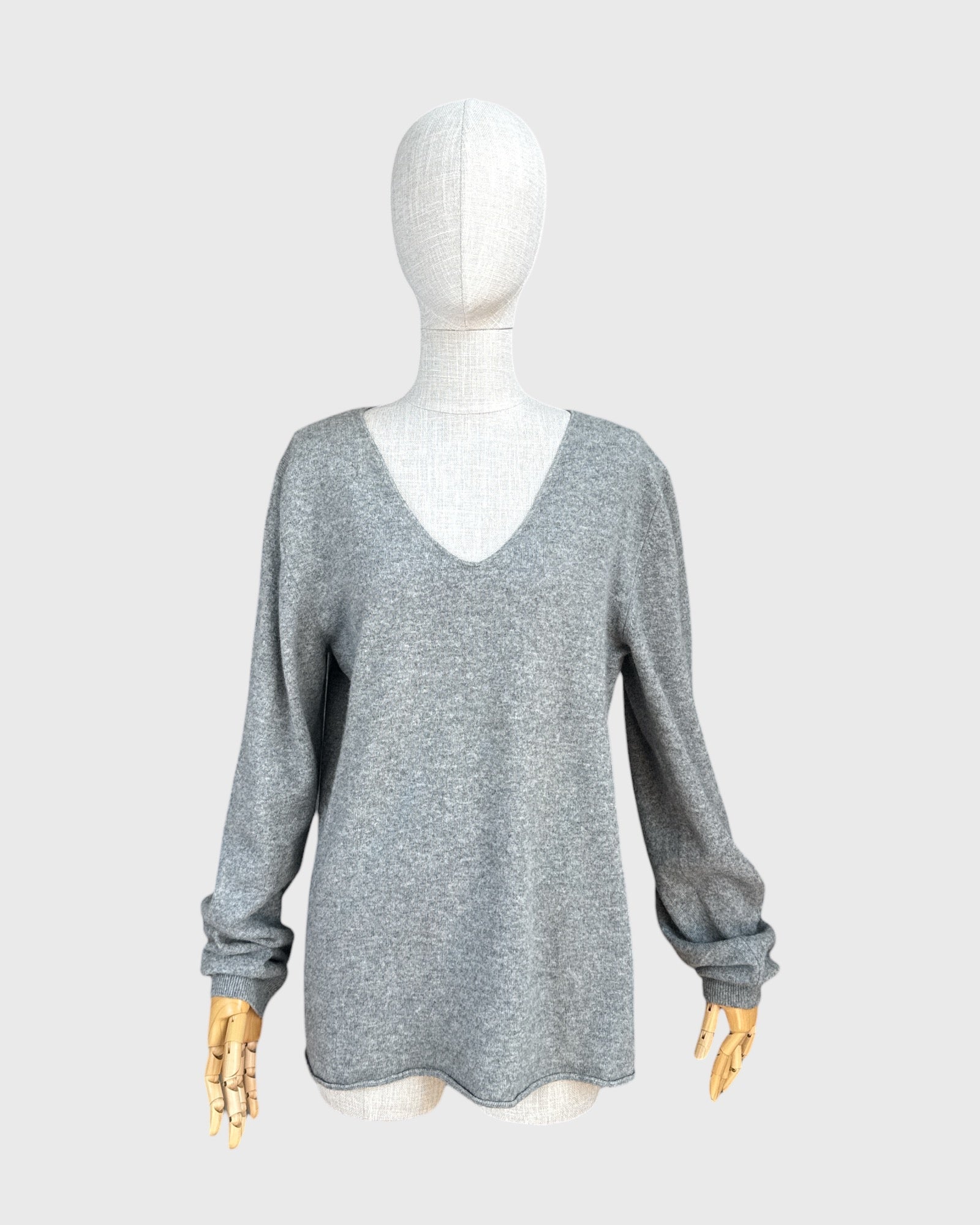 Hugo Boss 100% cashmere sweater, M