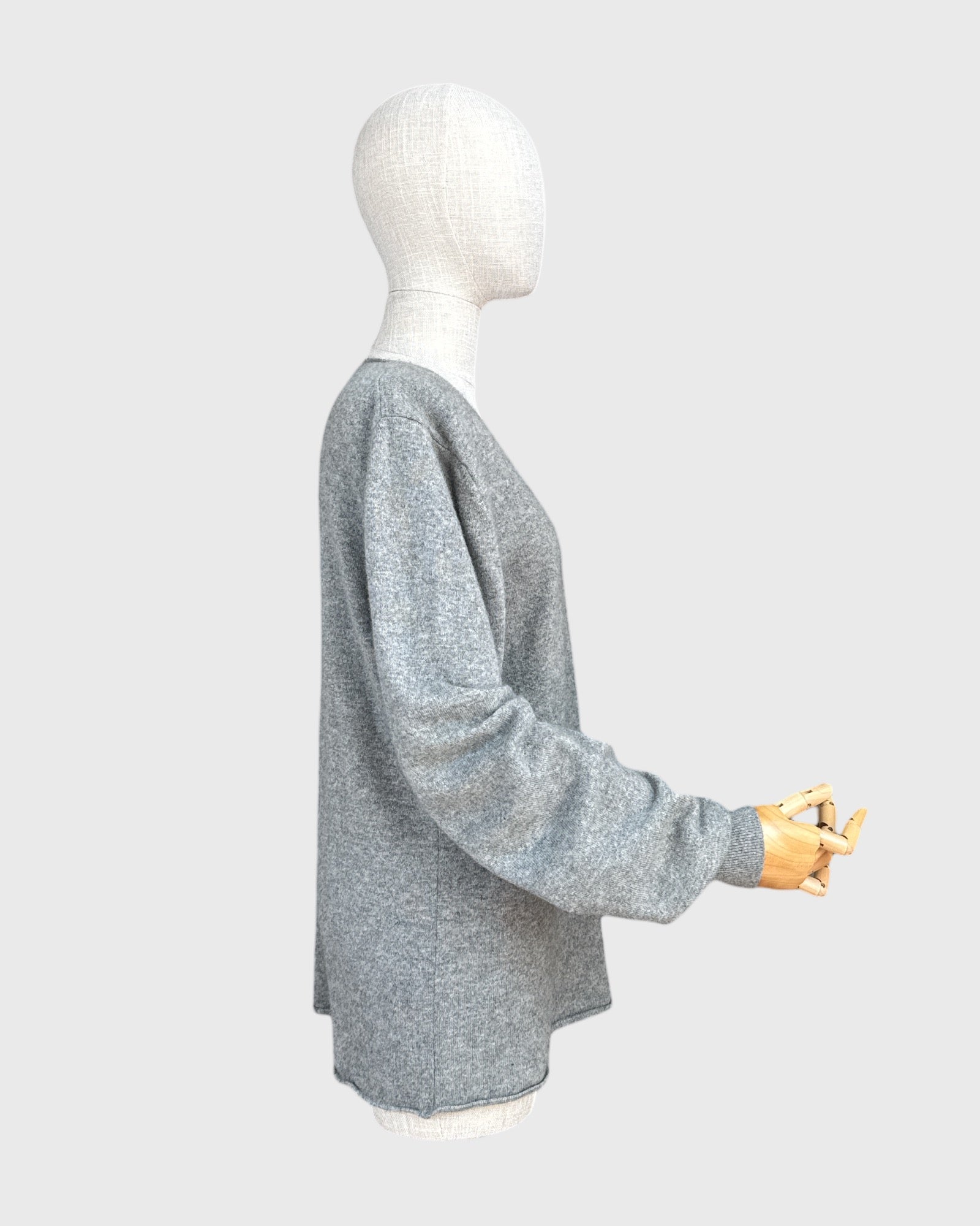 Hugo Boss 100% cashmere sweater, M