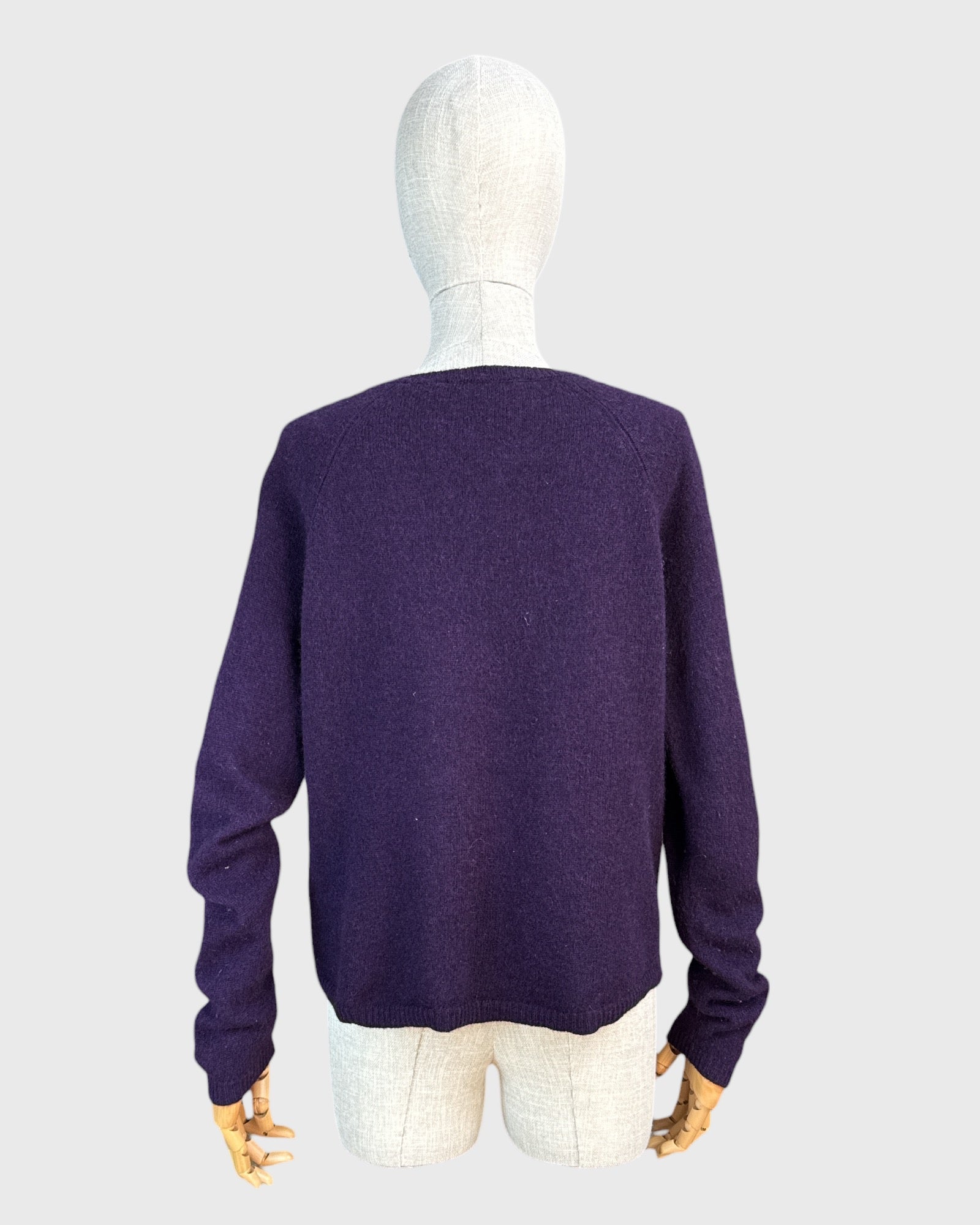 Contemporary 100% cashmere sweater, L