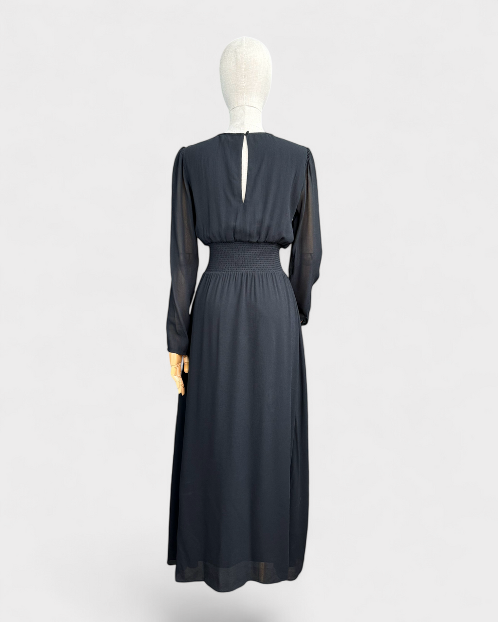 Long black dress, Wilfred, S