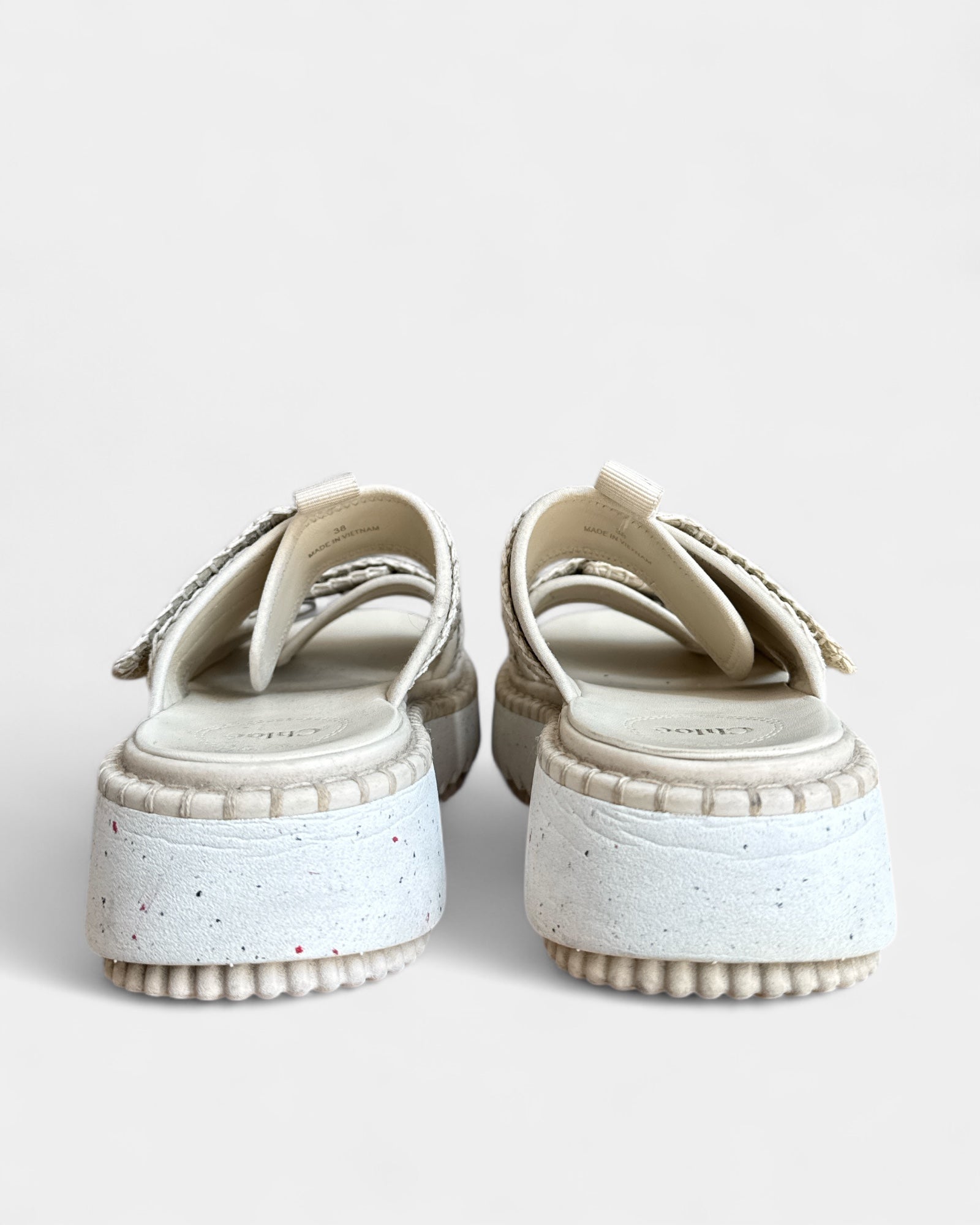 Chloé Lilli Beige leather sandals, 38